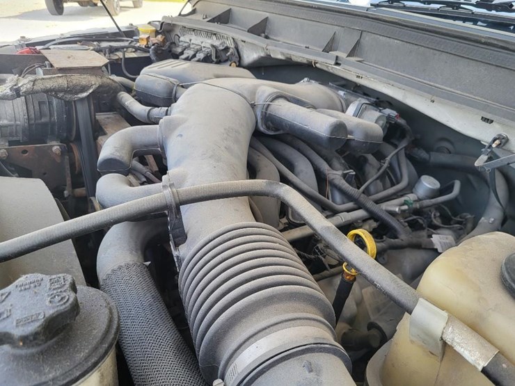 2012-ford-f550-xl-image-97