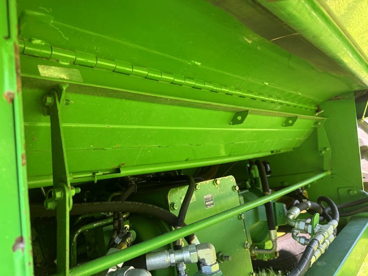 2010-john-deere-2010-image-16