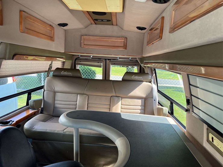 2002-ford-e250-image-18