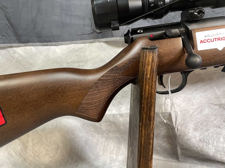 #4453-•-savage-93r17-17-hmr-bolt-action-rifle,-sn:-4161682-image-7