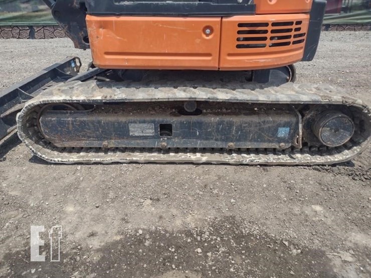 2021-hitachi-zx26u-5-image-26