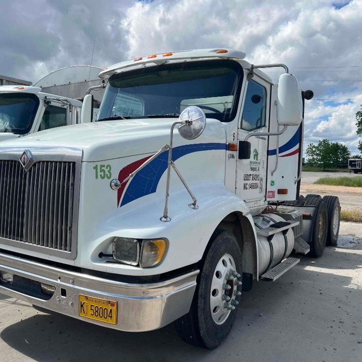 2002 INTERNATIONAL 9200i
