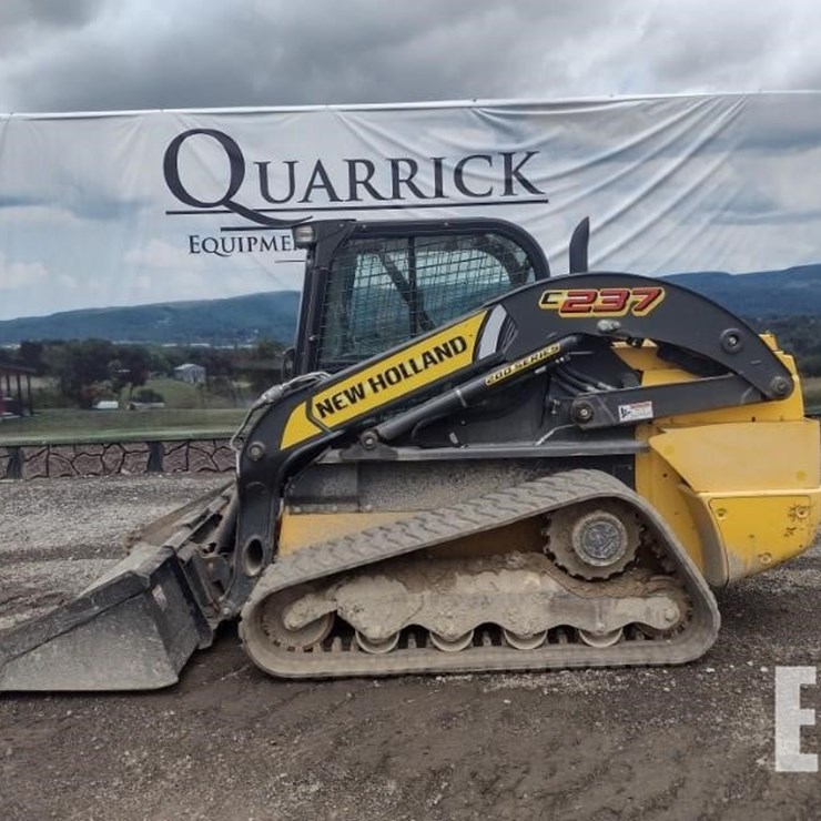 NEW HOLLAND C237
