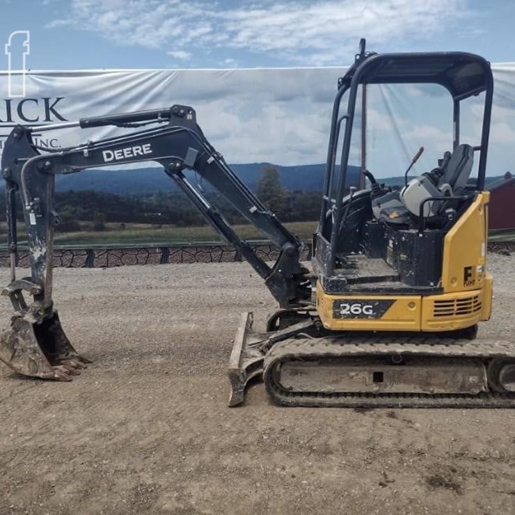 2022 DEERE 26G