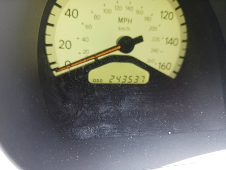2001-lexus-gs-300-runs/moves-base-image-6