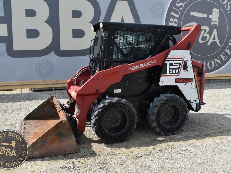 2017-takeuchi-ts50v-image-2