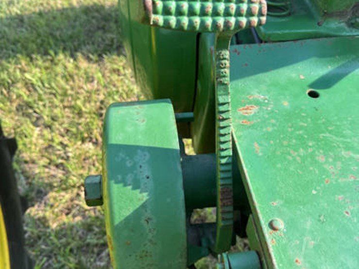 john-deere-60-image-9