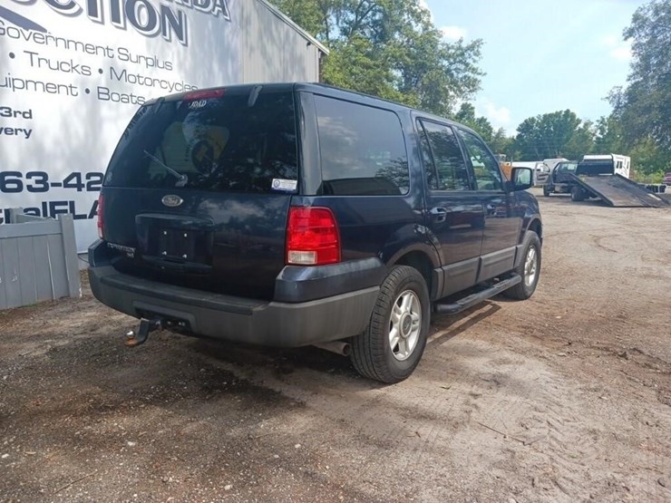2003-ford-expedition-image-8