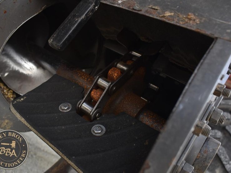 2007-massey-ferguson-9690-image-85