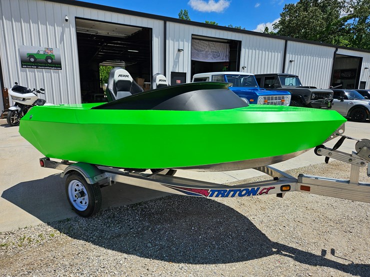 #18971-•-10'-jet-boat-image-22