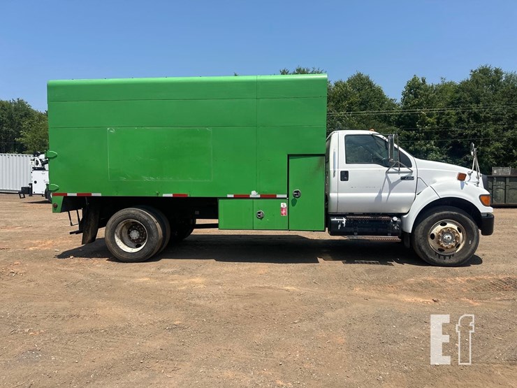2006-ford-f750-sd-image-3