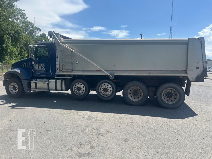 2021-mack-granite-64fr-image-8