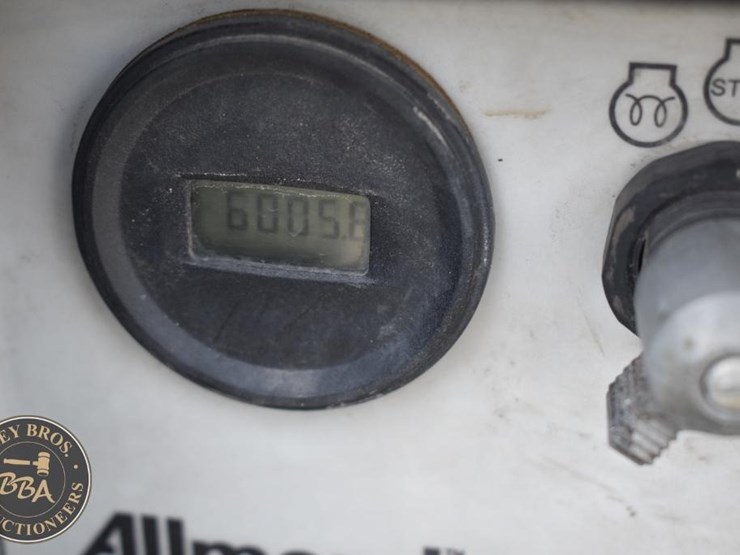 2019-allmand-bros-night-lite-v-series-image-12