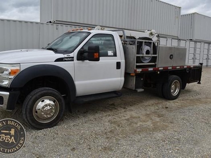 2013-ford-f550-image-2