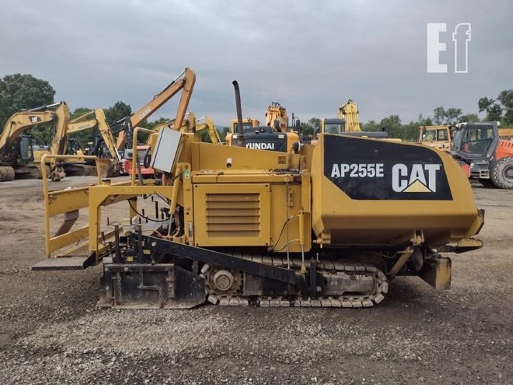 2012-caterpillar-ap-255e-image-3