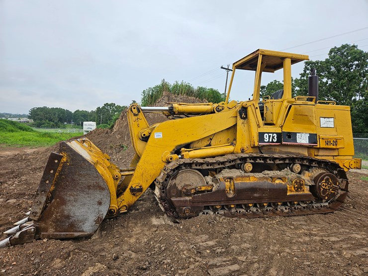 1984-caterpillar-973-image-4