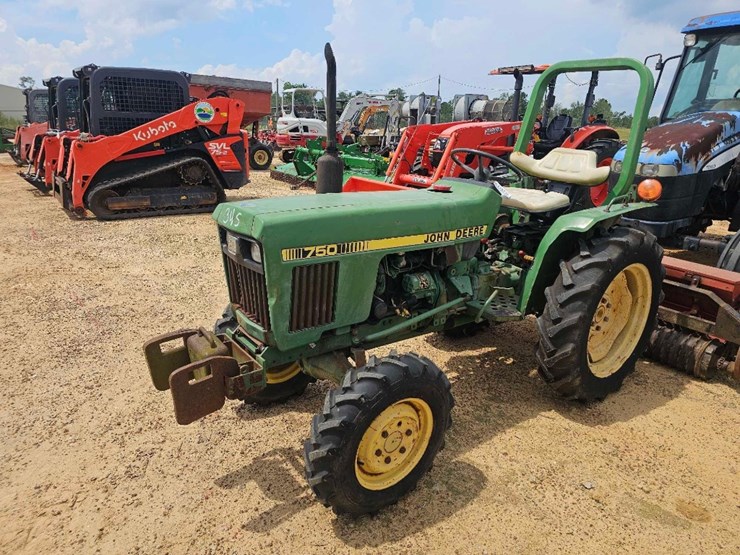 john-deere-750-image-2