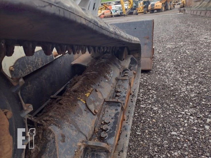 2019-bobcat-t770-image-32