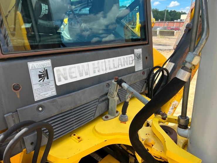 2008-new-holland-b110-image-29