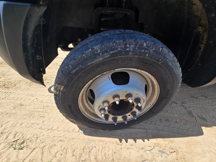 2018-dodge-ram-5500-image-36