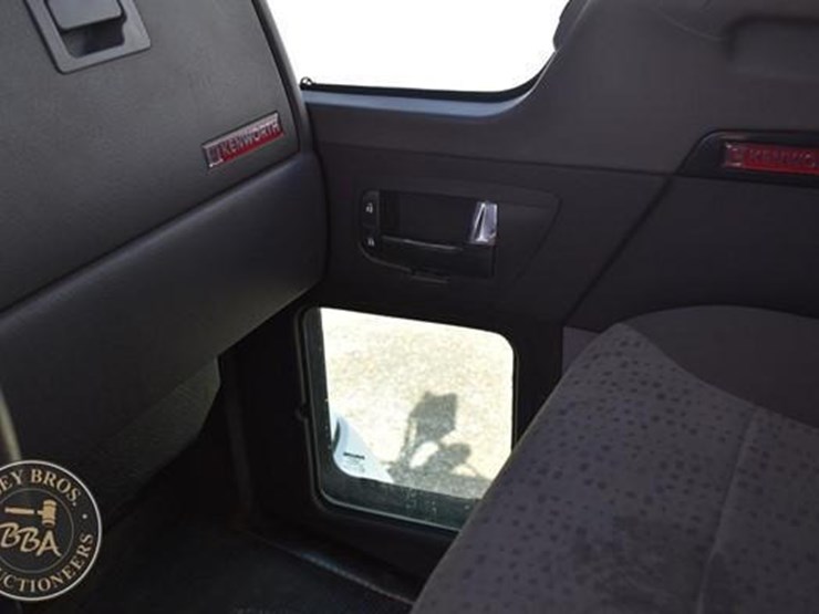 2012-kenworth-t370-image-73