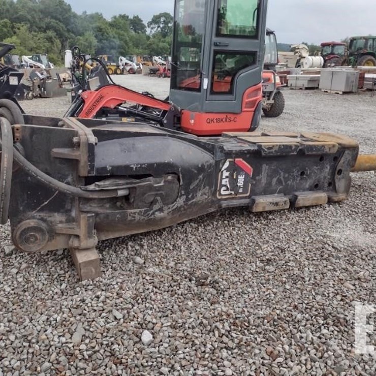 13 CAT H160ES HYDRAULIC BREAKER