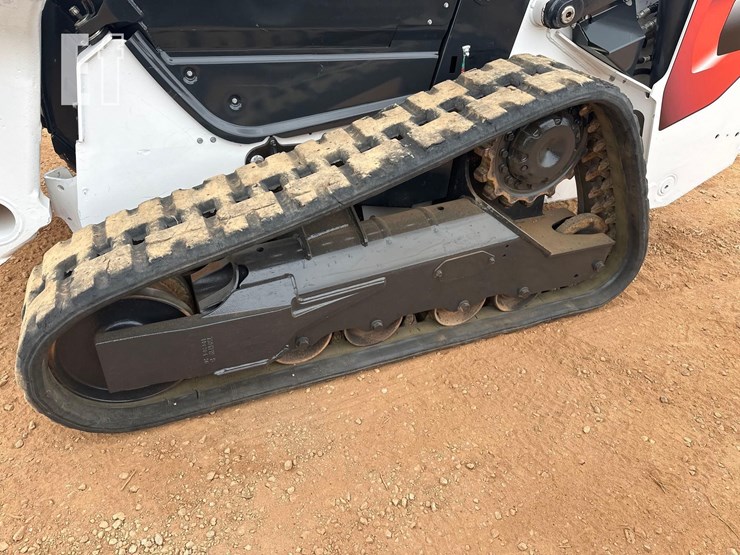 2021-bobcat-t76-image-10