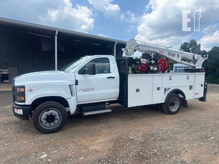 2023-chevrolet-6500-image-1