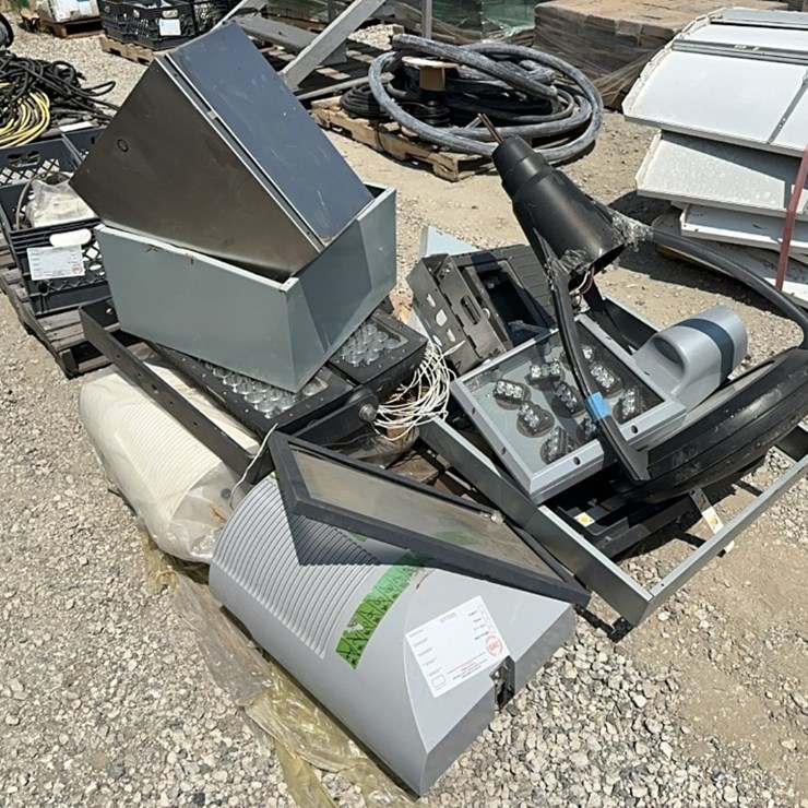 LOT#--LED LIGHTS AND ELECTRICAL BOXES