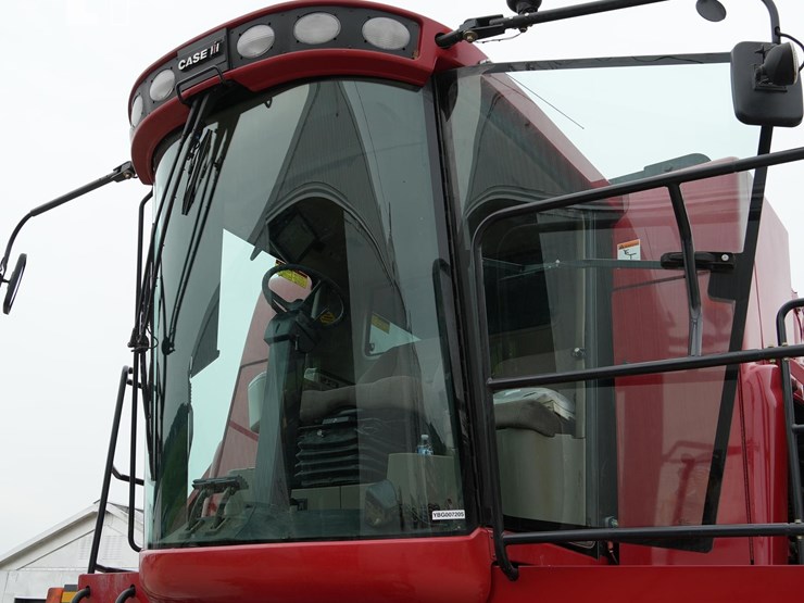 2012-case-ih-5088-image-40