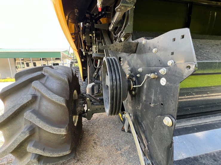 2023-new-holland-cr10.90-image-57