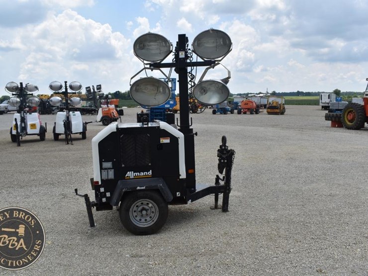 2019-allmand-bros-night-lite-v-series-image-8