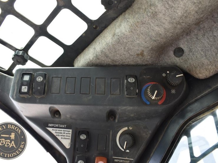 2012-deere-333d-image-20