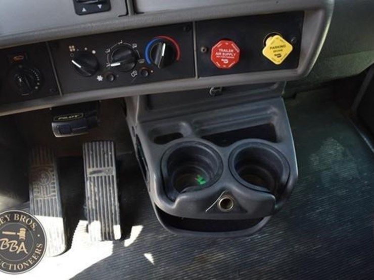 2012-kenworth-t370-image-68