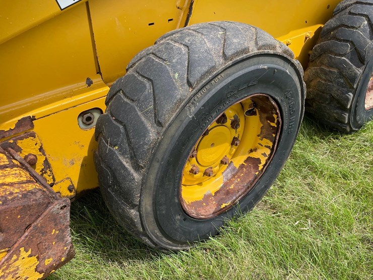 2006-john-deere-317-image-10
