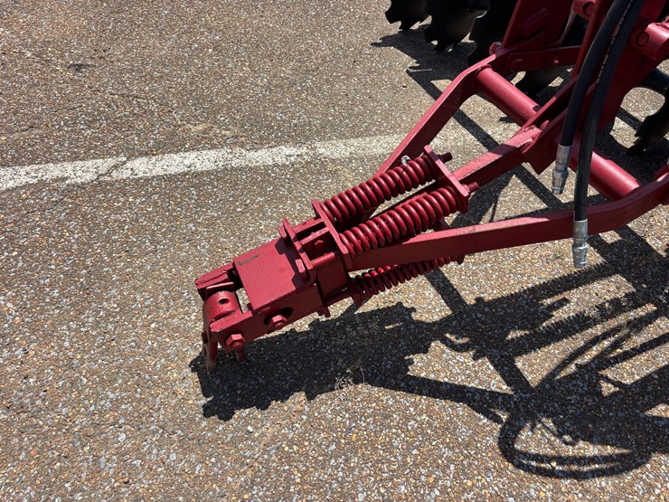 #24-•-ih-pull-type-disk--12ft-image-13