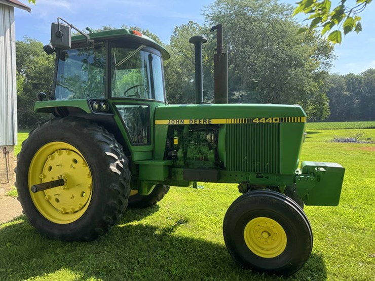 1979-john-deere-4440-image-7
