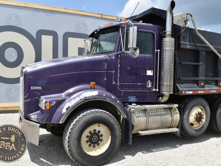 1990-kenworth-t800-image-5
