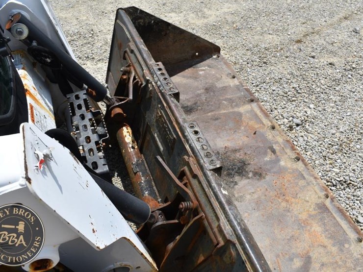 2020-bobcat-s550-image-30