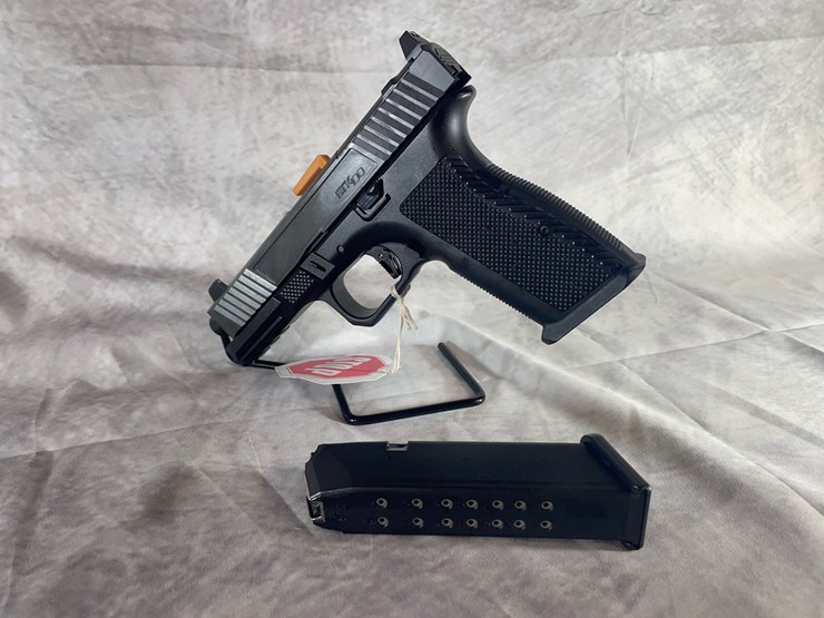 #4372-•-rock-island-stk100-9mm-luger-pistol,-sn:-ria2884299-image-20