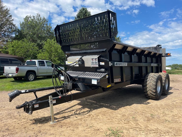 2023-meyer-ms485-vertical-beater-manure-spreader—1-owner-image-1