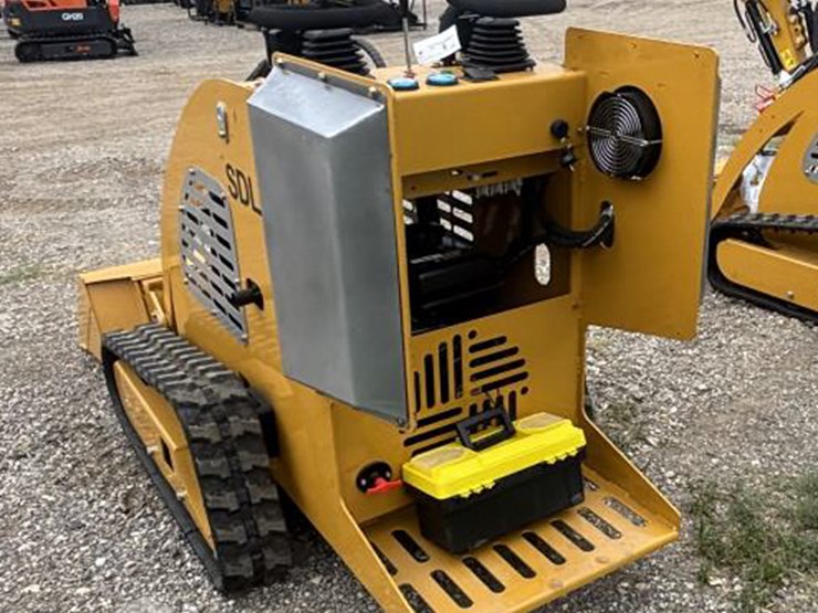 #5-•-skid-steer-loader---model-sdll30-image-4
