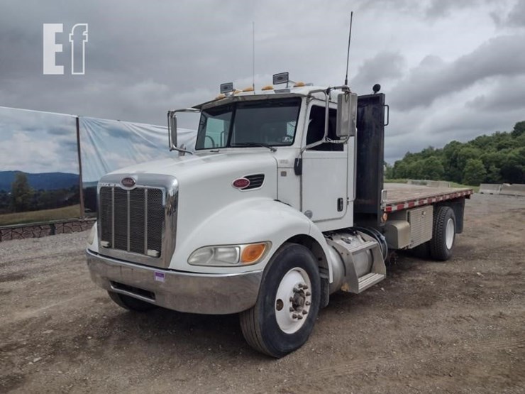 2013-peterbilt-337-image-36