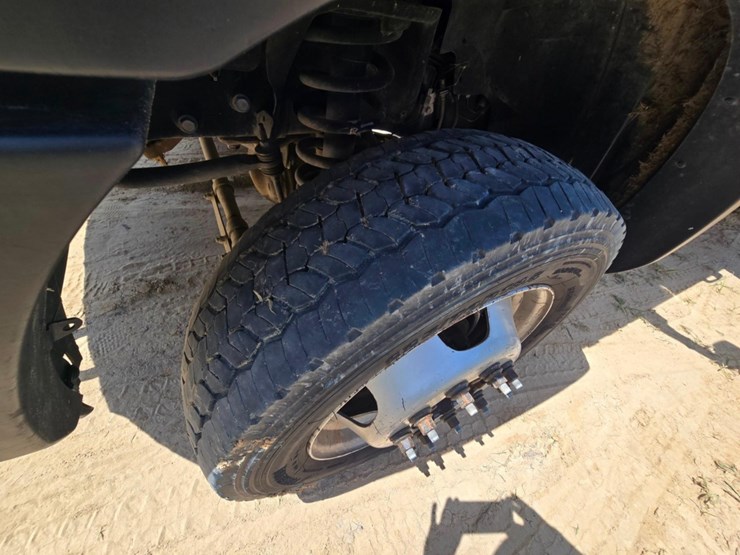 2018-dodge-ram-5500-image-42