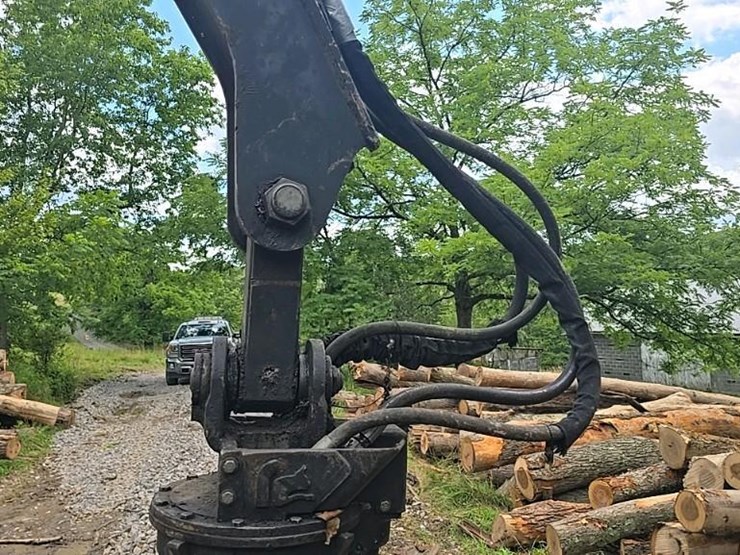 2014-deere-437d-image-24