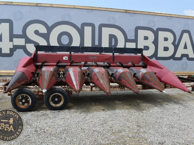 case-ih-1063-image-19