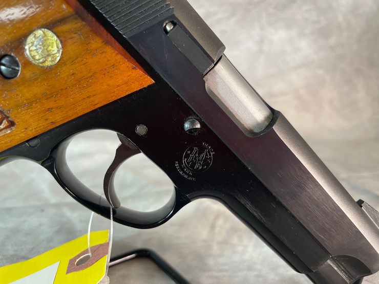 #4402-•-smith-and-wesson-model-439-9mm-luger-pistol,-sn:-a741597-image-9