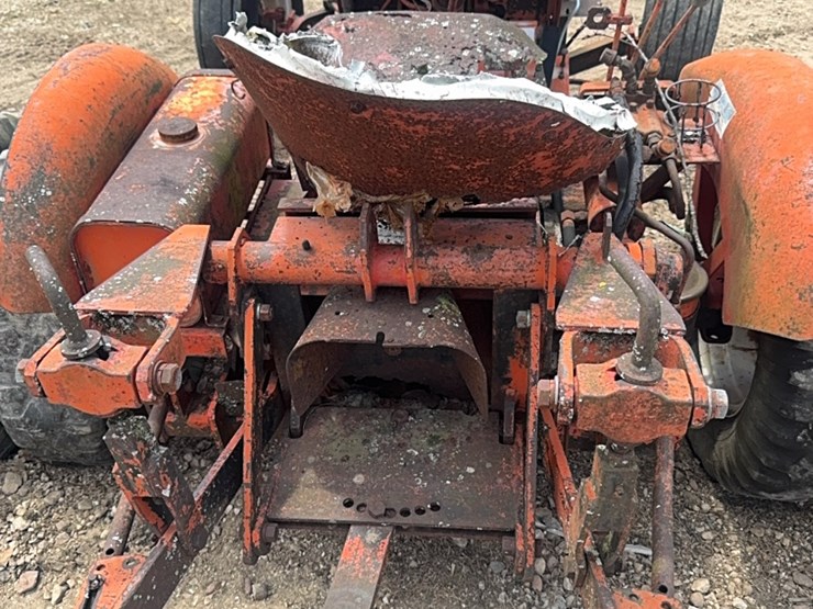 jacobsen-tractor-image-9