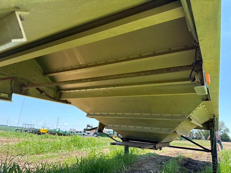 2009-dakota-aluminum-40ft-grain-trailer-image-28