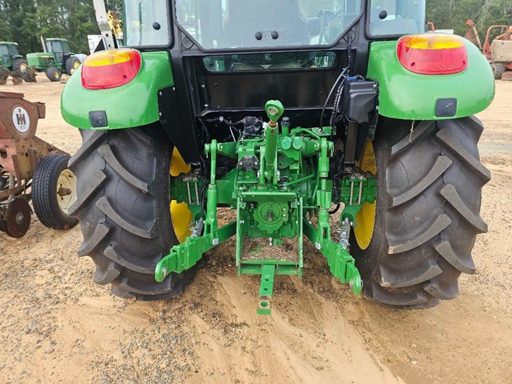 john-deere-5075e-image-5